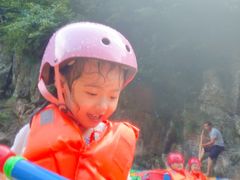 -安吉龙王山峡谷漂流