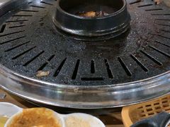 -江南猪肉商会无限续吃(弘大店)
