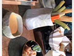 -穹六人间 people 6(岳阳路店)