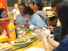 -三亚火车头万人海鲜广场