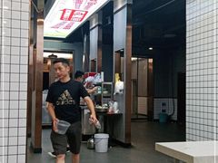 -鱿遍天下·20年夜宵地标大排档(东风路店)