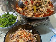 -昱龙大盆牛蛙馆(三兴街总店)