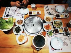 -唯成•韩国炭火烤肉 유성고기