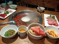 -城墙拐拐火锅(三峡广场黑金冠店)