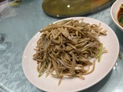 -泉畔人家·老济南经典鲁菜(大明湖店)