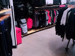 -UNDER ARMOUR(新燕莎奥莱店)
