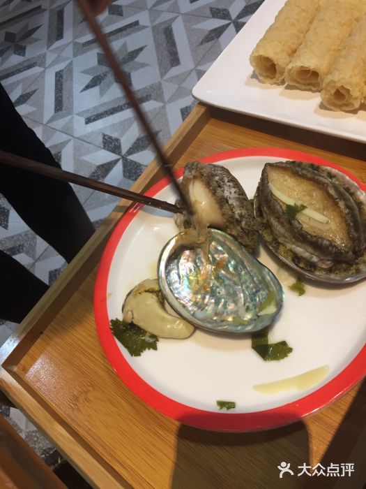小龍鳳·港式海鲜打边炉(沙湖路店)会跳舞的大鲍鱼图片