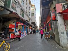 -许西美食一条街