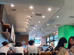 -星巴克(上海虹桥新天地二店)