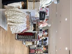 -优衣库(上海金桥太茂店)