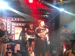 -江湖酒吧