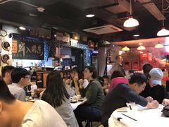 大堂-鲜入围煮花胶鸡海鲜火锅