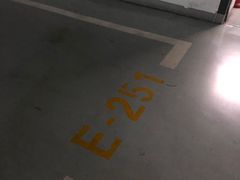 -九六广场-停车场