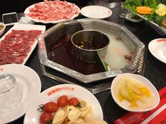 -辣川婆鲜肉自助串串香(三台子店)