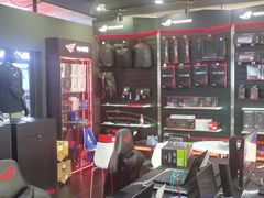 -ROG玩家国度(烟台众诚店)