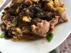 -明月食府(二区干二路店)