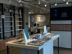 -瑞司视光眼镜·蔡司战略合作眼镜店(新街口店)