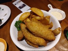 -JINNS锦时 steak&pizza(浸信会礼拜堂旧址店)