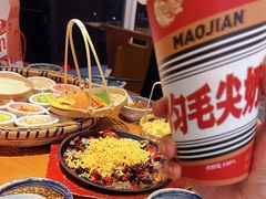 -包整·丝娃娃(一览甲秀楼风景店)