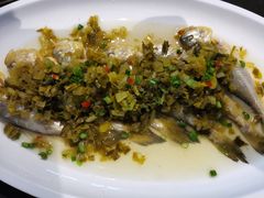 雪菜蒸梅子鱼-玄辣噜·象山海鲜(南翔店)