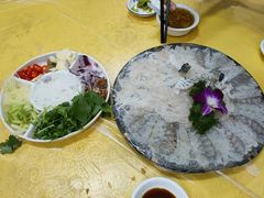 -官塘陈记鱼生·潮汕砂锅粥·牛肉火锅(潮枫路总店)