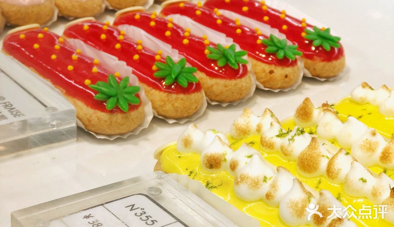 圣诞送巧克力已经OUT了，你女朋友抗拒不了的闪电泡芙礼盒