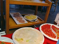 -二荆条·蜀鲜汇城市森林火锅