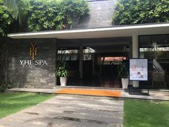 -Yhi Spa