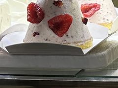 云南玫瑰荔枝蛋糕-PAOPAO Bakery&Café(港汇店)