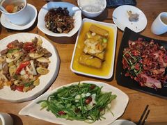 -隔壁老王·家常云南菜(花巷店)