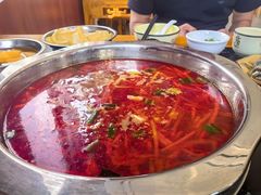 -黄利砖万峰林布依特色酸笋牛肉馆