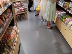 零售区-良品铺子(白云新世界店)