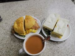 猪扒蛋菠萝包-沙溪兄茶餐厅