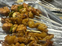 -小山羊功夫串·泰安烧烤·海鲜小炒老地摊店