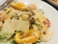 凯撒色拉-卡佩罗意大利餐厅及酒吧Al Cappello Trattoria