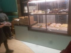 面包甜点陈列柜-奈雪的茶(亨特国际广场店)