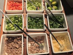 -左庭右院鲜牛肉火锅黑金店(陆家嘴中心店)
