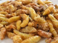 香炸蜂蛹-老母亲农家饭店