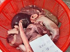 -标记美食新鲜猪杂(兴南大道店)