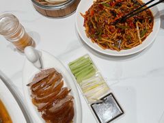 -梅利汴京烤鸭•开封豫菜地标店(东大街店)