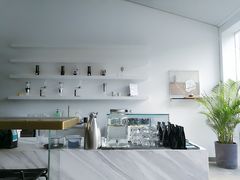 -UNI UNI(环亚凯瑟琳店)