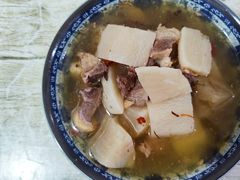 萝卜牛肉汤-燕子煨汤(山海关路店)