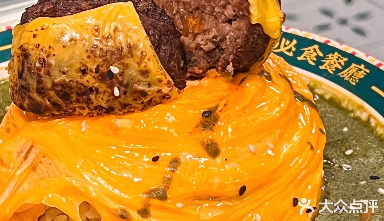 在肥韬茶餐厅的一句句老板中迷失了自我