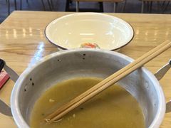 -丽丽三鲜螺蛳粉(田林路店)