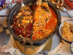 -鸣记脆皮烤鱼·海鲜烤鱼(三八广场店)