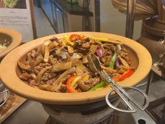 -亚龙湾希尔顿自助餐厅·海鲜·烧烤·沙滩BBQ·现场乐队