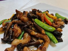 鸡松菌爆土猪肉柳-有腥气私房菜·寻味顺德