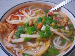 -忆螺巷螺蛳粉(步行街小巷店)