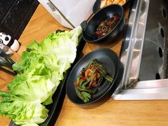 -肉甲韩国木炭烤肉(新壹街1店)