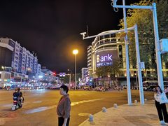 -解放路步行街                
